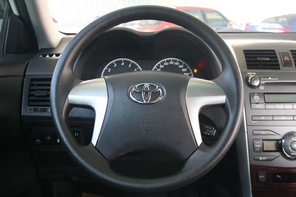 Toyota 豐田 Altis  照片4