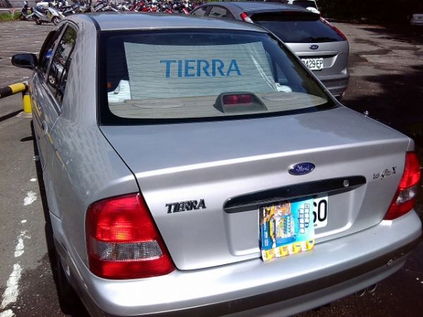 2000 Ford Tierra 照片3
