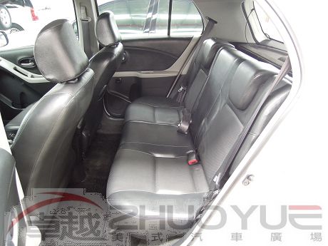 2010 豐田 Yaris 全額貸款 照片4