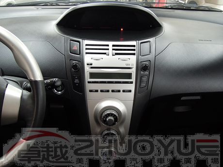 2010 豐田 Yaris 全額貸款 照片6