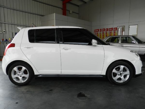  Suzuki 鈴木 Swift 照片10