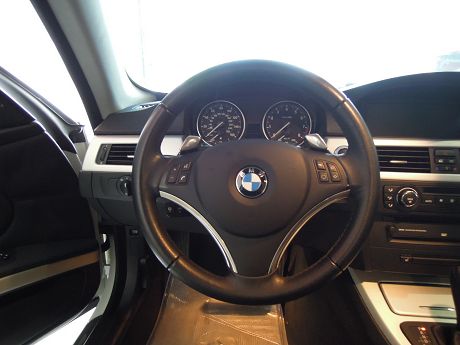 BMW 寶馬 335i Coupe 照片3