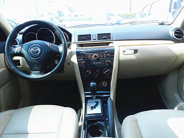 2005年 Mazda 馬自達 3 黑 照片5