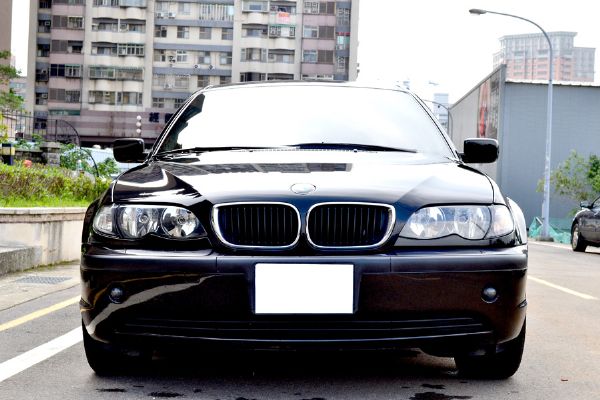 2003年 BMW 318I 2.0  照片2