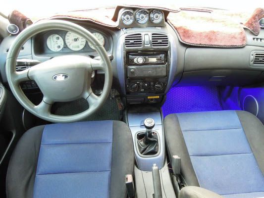 2004 福特 TIERRA RS 照片3