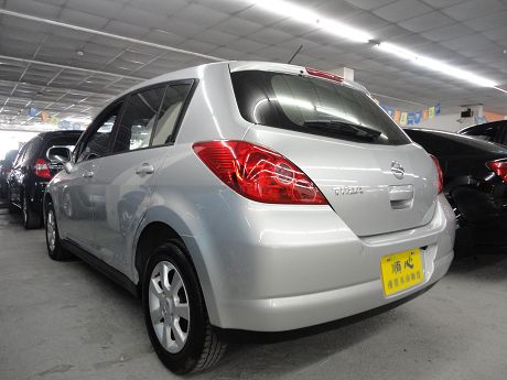 Nissan 日產 Tiida  照片10