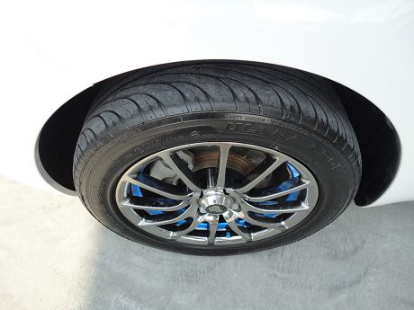 Toyota豐田 Yaris 照片8