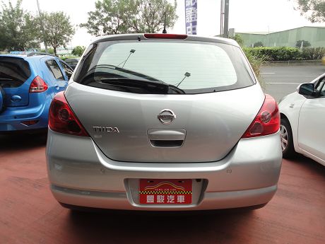 Nissan 日產 Tiida 照片10