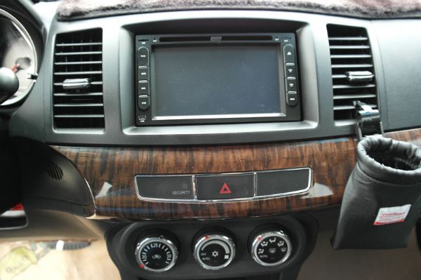 2010年三菱 Lance Fortis 照片3