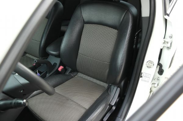 2010年三菱 Lance Fortis 照片6