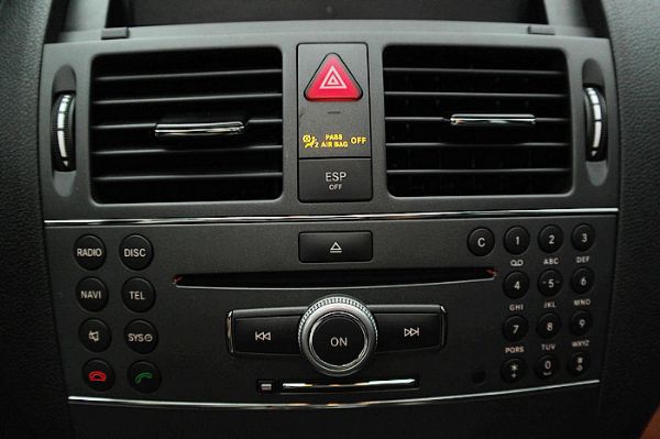 2010年Benz C300 AMG  照片5