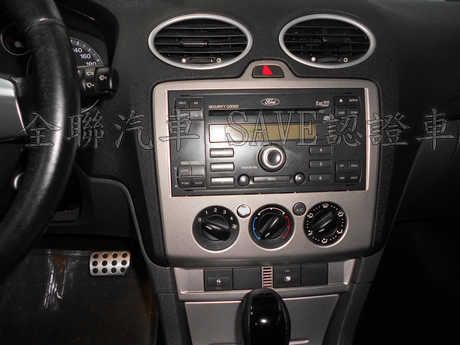 Ford 福特 Focus 2.0 照片4