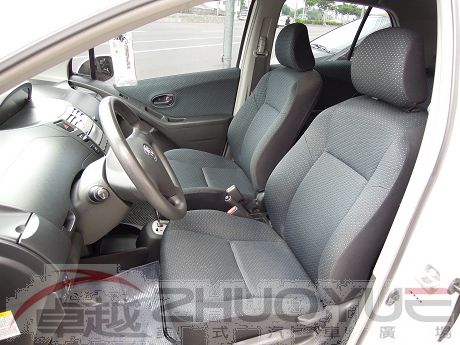 2010 豐田 Yaris 全額貸款  照片3