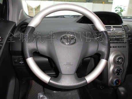 Toyota豐田 Yaris 照片5