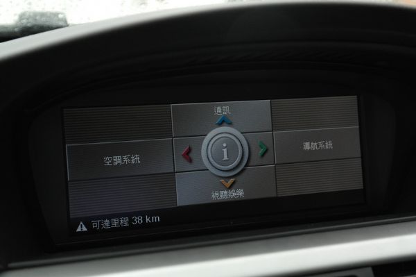 ★小瑋嚴選☆07 Bmw 335i  照片5