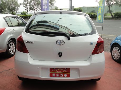 Toyota豐田 Yaris 照片10