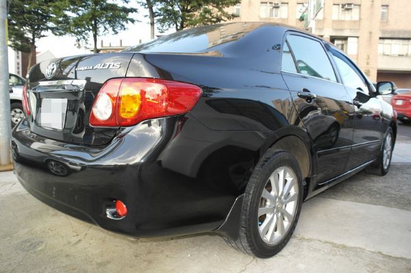 ★小瑋嚴選☆09 豐田 Altis 照片2