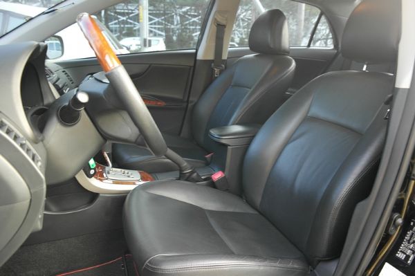 ★小瑋嚴選☆09 豐田 Altis 照片7