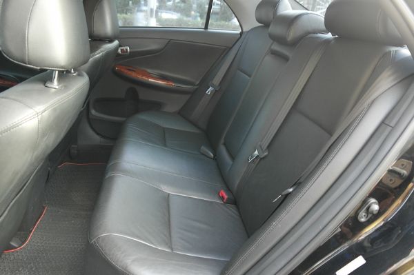 ★小瑋嚴選☆09 豐田 Altis 照片8