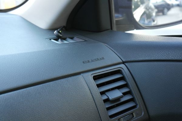 ★小瑋嚴選☆09 豐田 Altis 照片10