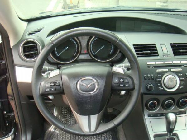 MAZDA 3  5D 照片9