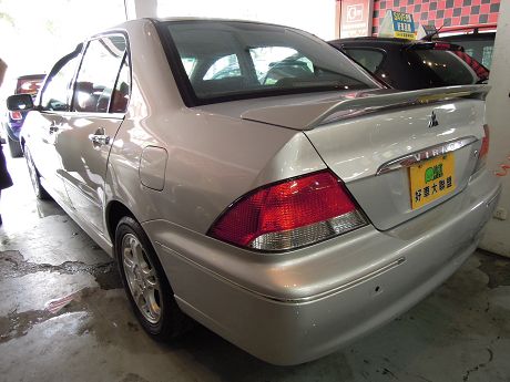 2002 三菱 Virage io 照片10