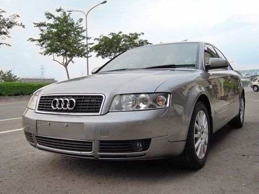 【高鐵汽車】2004 奧迪AUDI A4 照片2