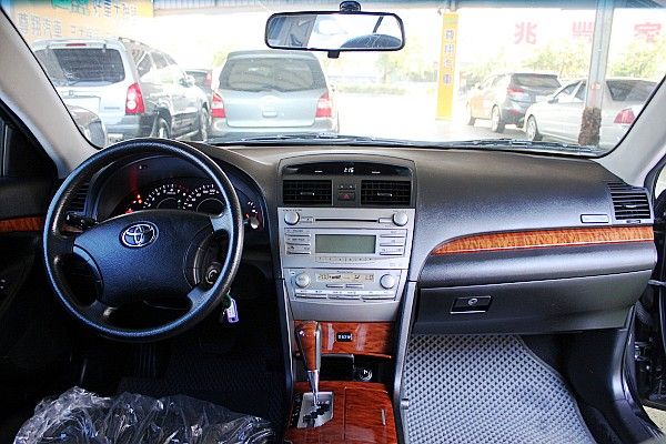 Toyota 豐田 Camry 照片3