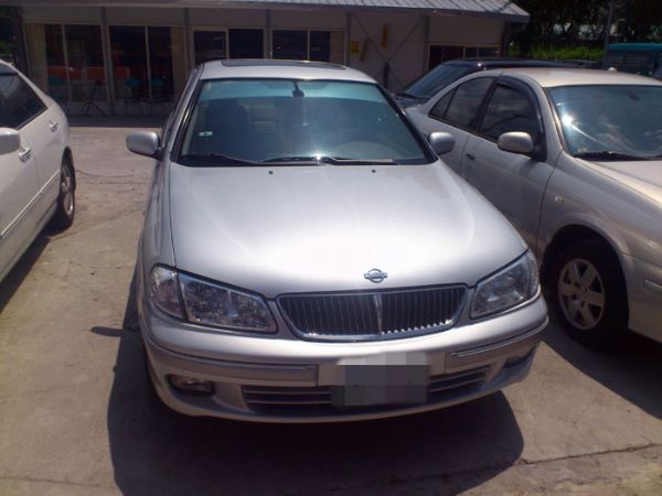 180頂級天窗便宜舒適的代步車 照片2