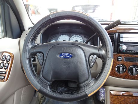 Ford 福特 Escape 3.0 照片3