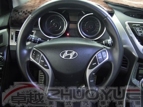 現代 Elantra 照片5