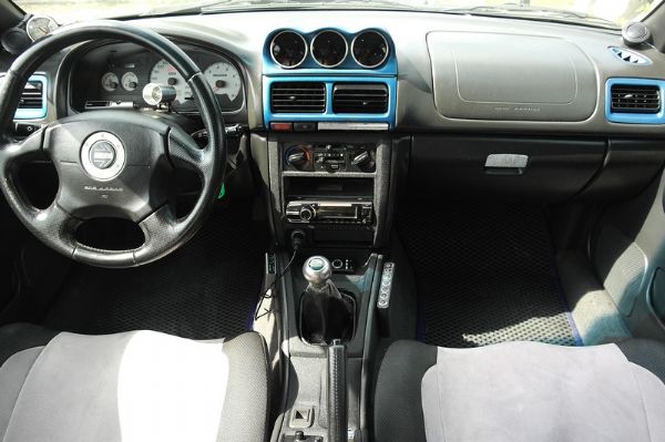 ★小瑋嚴選☆00 Subaru 硬皮鯊 照片3