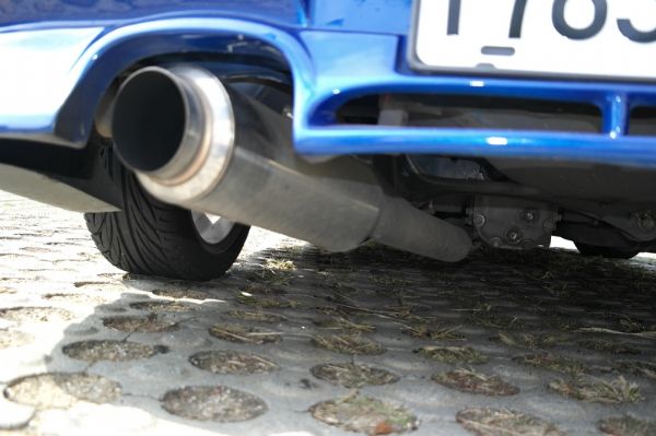 ★小瑋嚴選☆00 Subaru 硬皮鯊 照片10