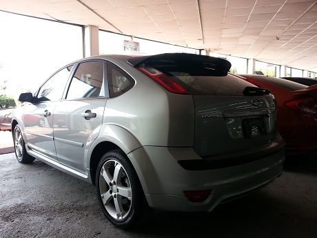 Ford 福特 Focus 2.0 照片10