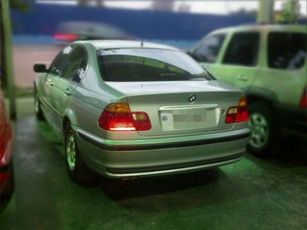 【BMW 320i 銀 1998】 照片2
