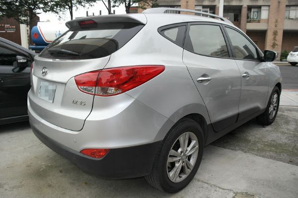 ★小瑋嚴選10 Hyundai ix35 照片2