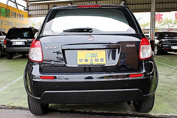  Suzuki 鈴木 SX4 1.6 黑 照片8