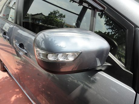 Ford 福特 i-Max  照片8