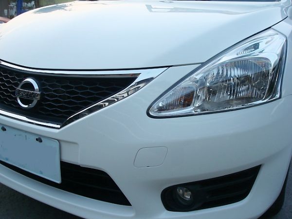 13年 NISSAN TIIDA1.8白 照片7