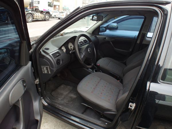 Vw Pointer小獵犬 手排 照片3