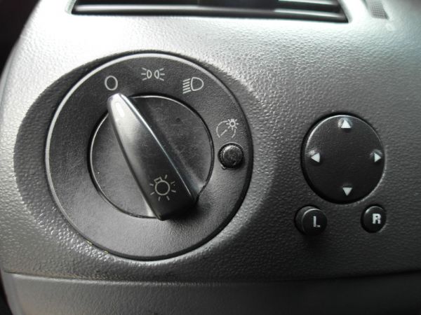 Vw Pointer小獵犬 手排 照片9