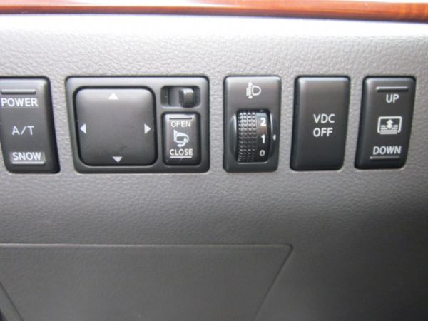 Nissan Teana頂級黑內裝 天窗 照片7