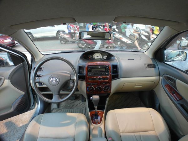 03年Toyota Vios 銀 1.5 照片7