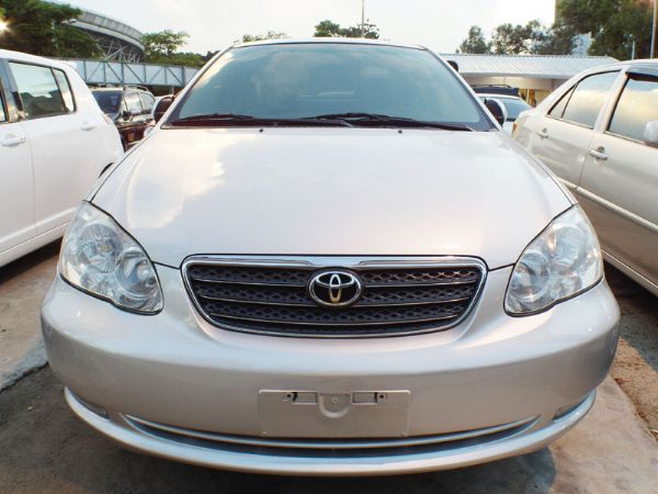 Toyota Altis 1.8銀 照片3