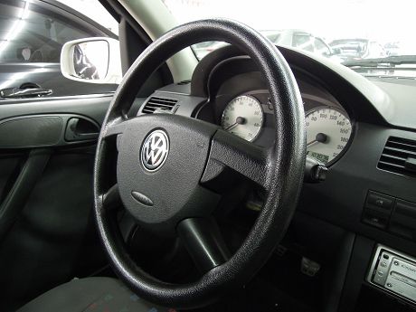 VW 福斯 Pointer  照片4