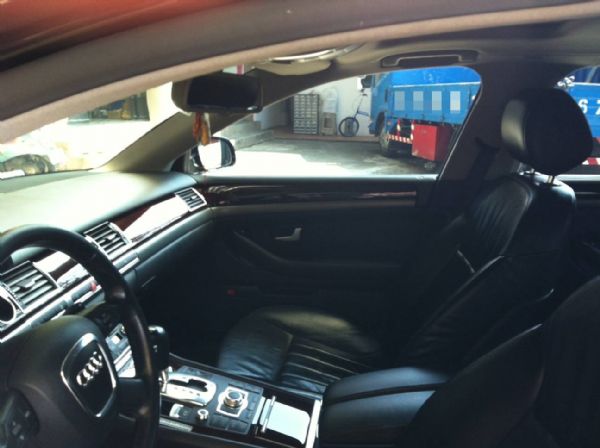 AUDI A8L 3.2頂級旗艦加長型 照片4