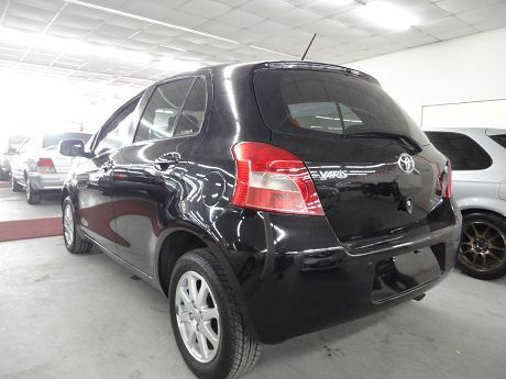 Toyota豐田 Yaris 照片10
