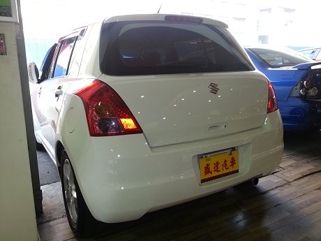 Suzuki 鈴木 Swift  照片10