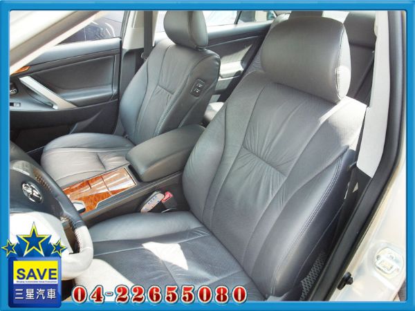 Toyota Camry 2.4G 頂級 照片6