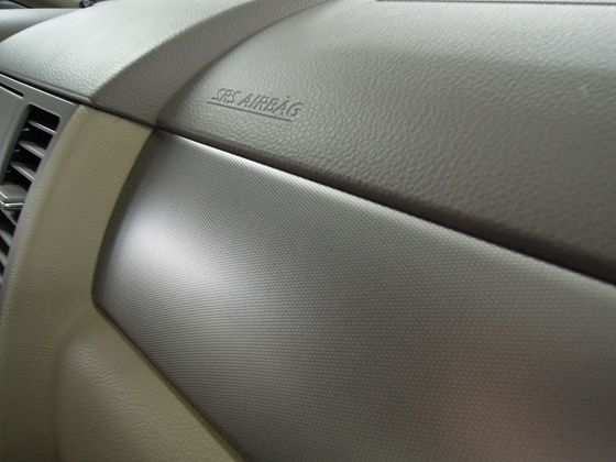 Nissan 日產 Tiida 2009 照片9